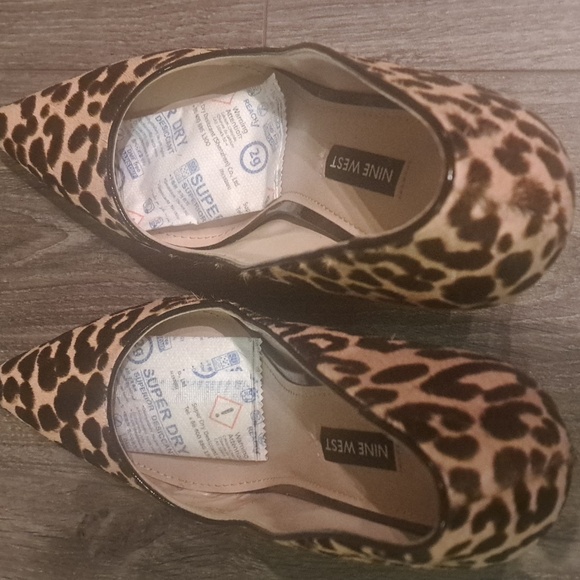 Nine West Leopard Print Heels - Picture 4 of 5
